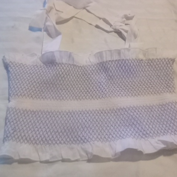 Clothes - Picture 3 of 3